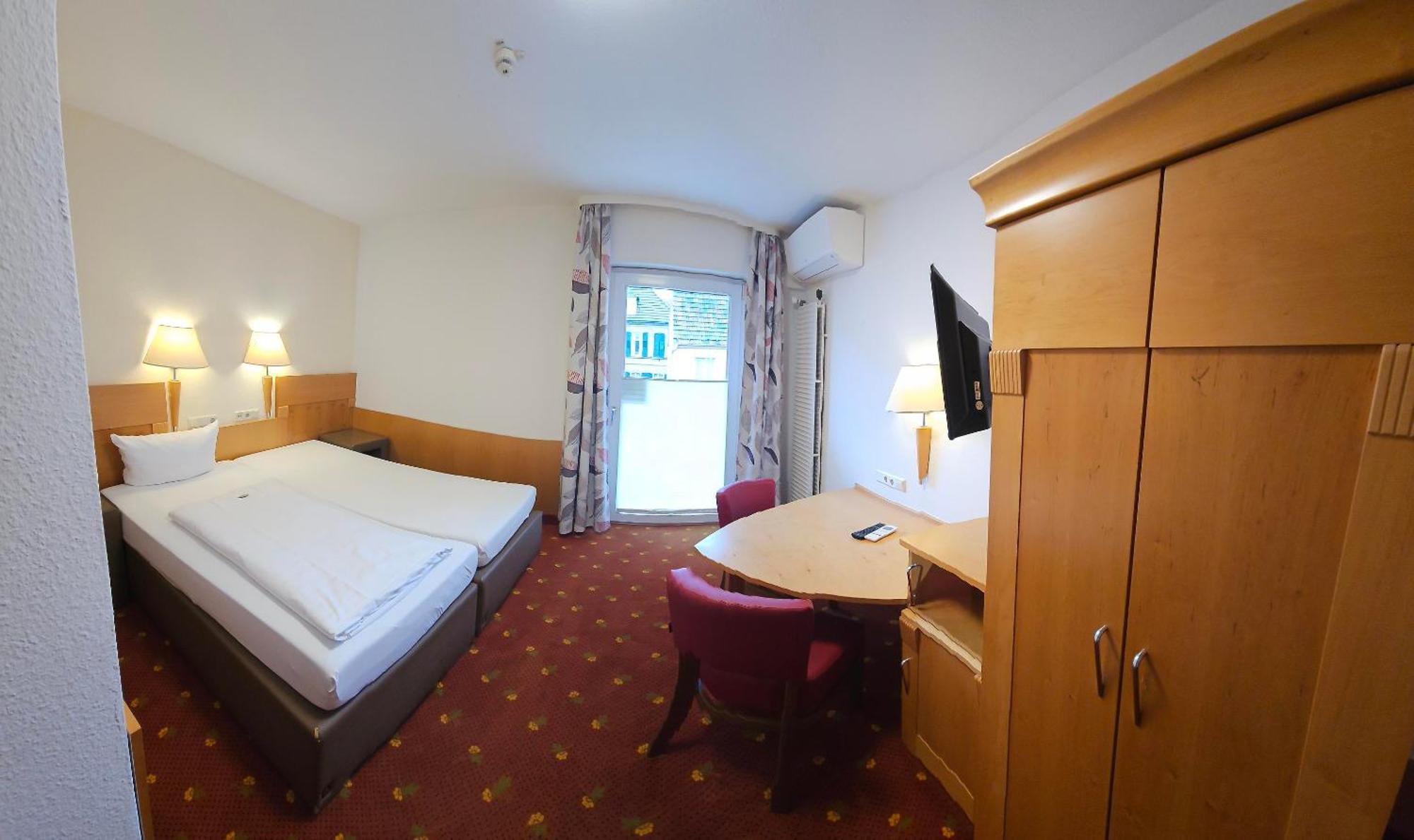 Hotel Altes Weinhaus 3*