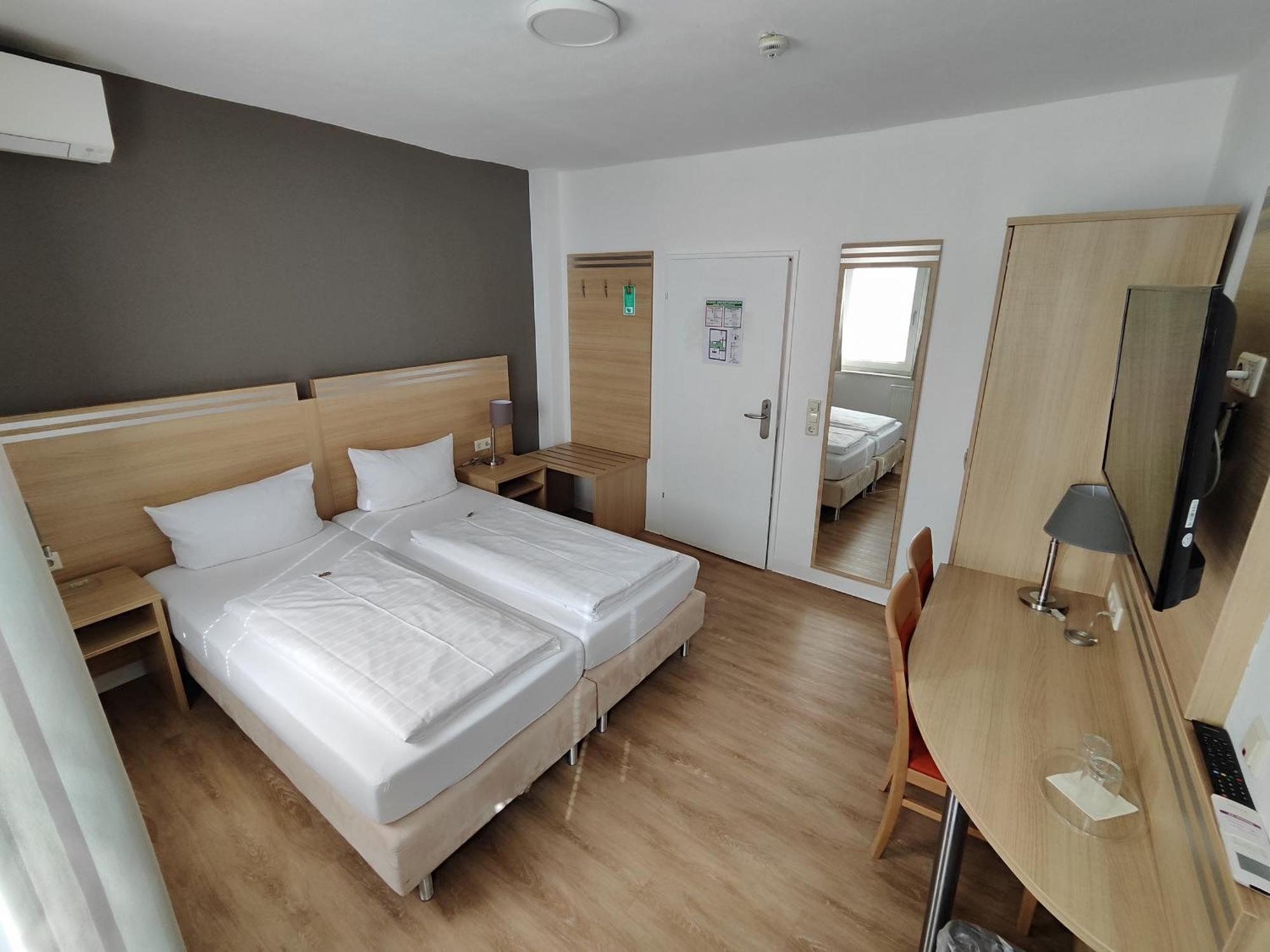 Hotel Altes Weinhaus 3*